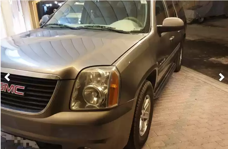 استفاده شده GMC Yukon برای فروش که در دوحه #5090 - 1  image 